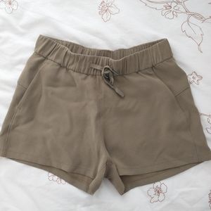 Lululemon On the Fly Short